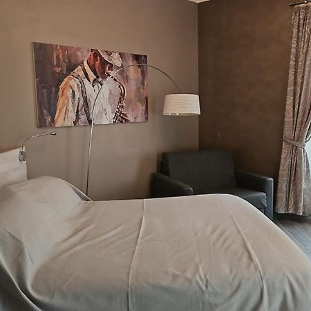 Prima Fila Due Pemium Guest House Sanremo Luaran gambar