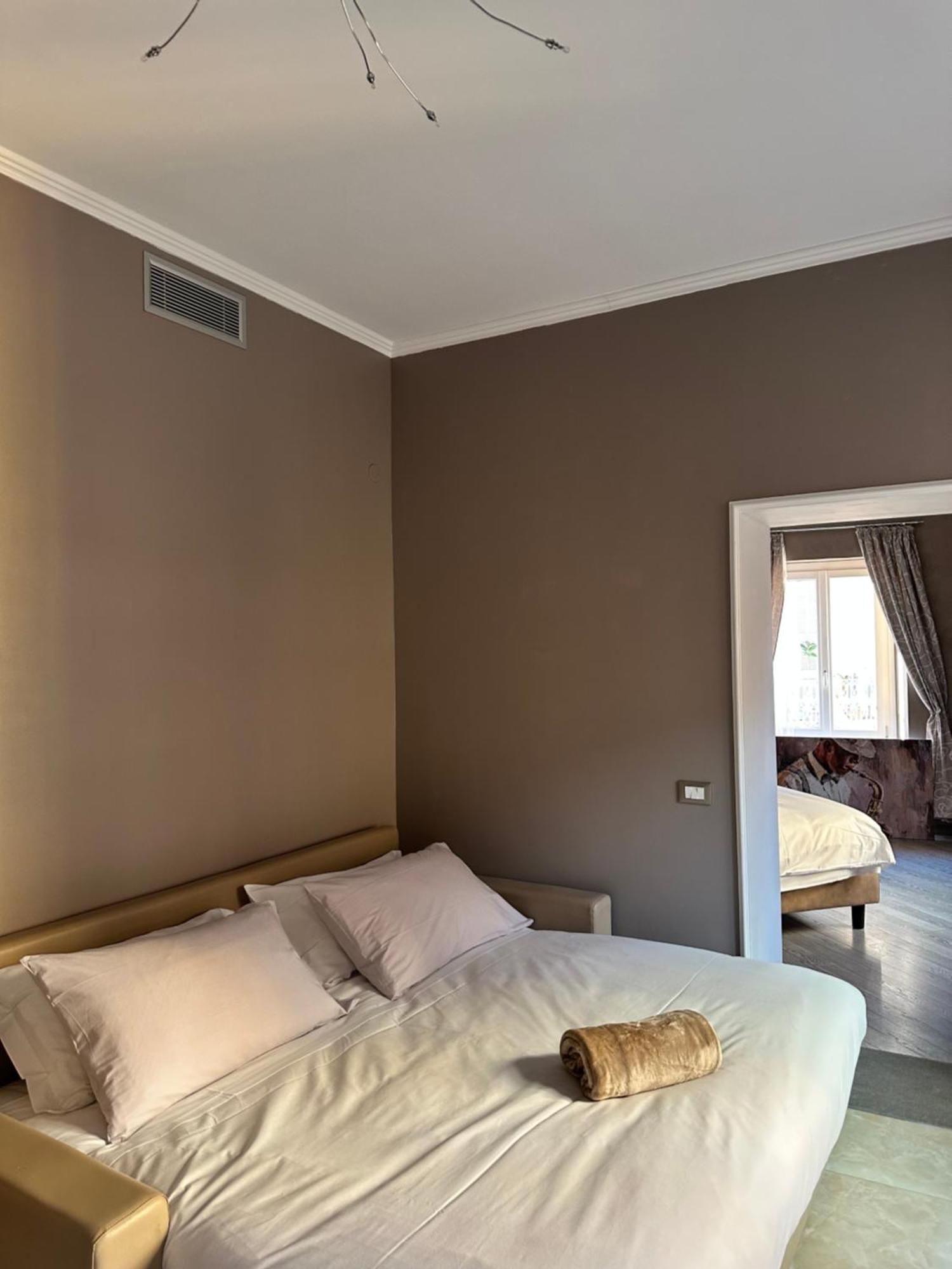 Prima Fila Due Pemium Guest House Sanremo Luaran gambar