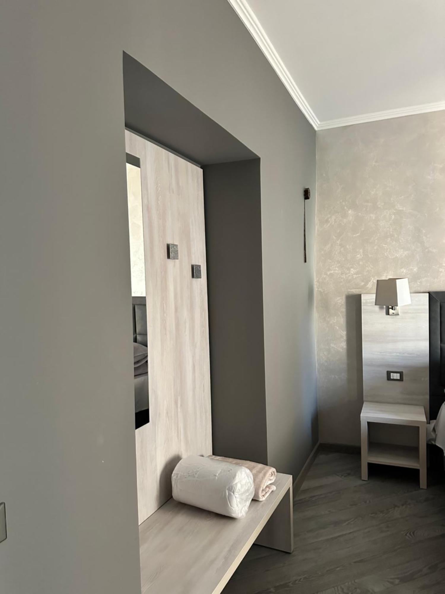 Prima Fila Due Pemium Guest House Sanremo Luaran gambar